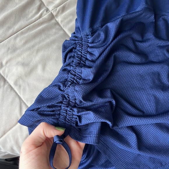 Fabletics tank - Picture 2 of 4